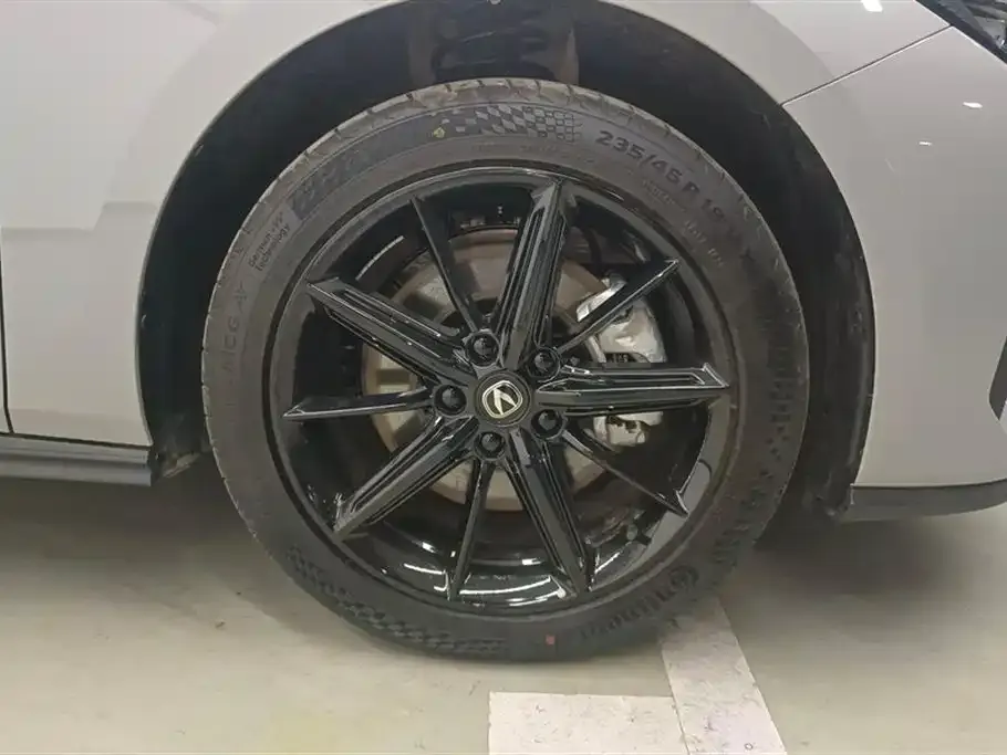 Changan UNI-V iDD 2024 из CN, фото 6