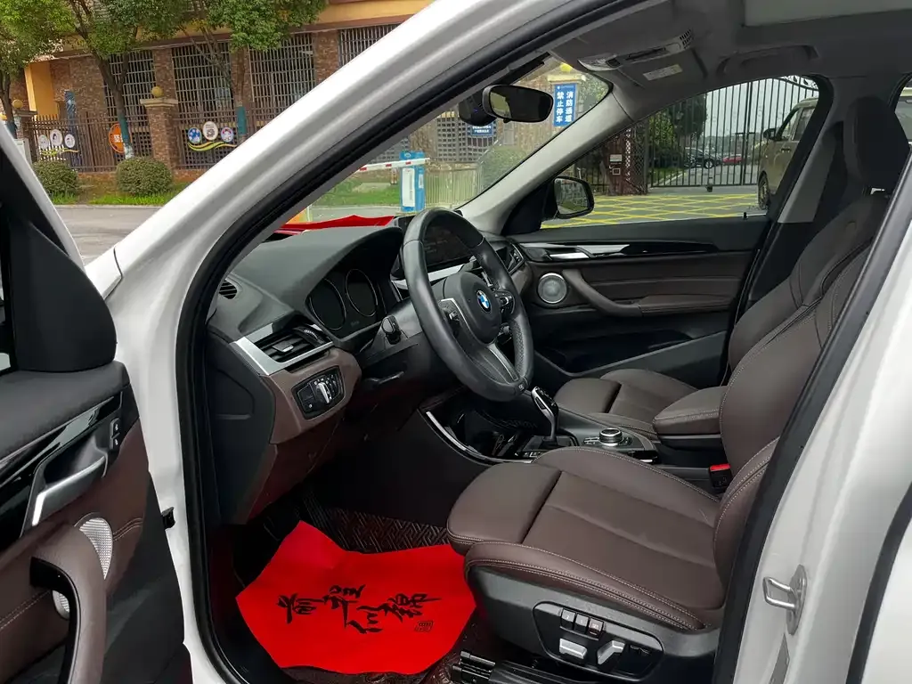 BMW X1 2021 из CN, фото 6