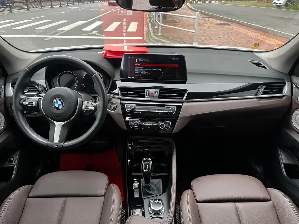 BMW X1 2021 из CN, фото 8