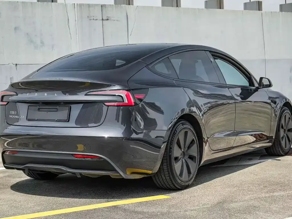 Tesla Model 3 2024 из CN, фото 9