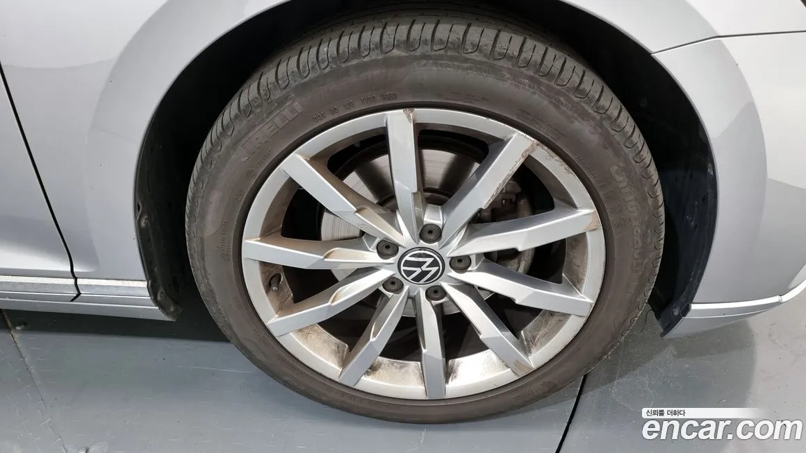 Volkswagen Passat — фото 5