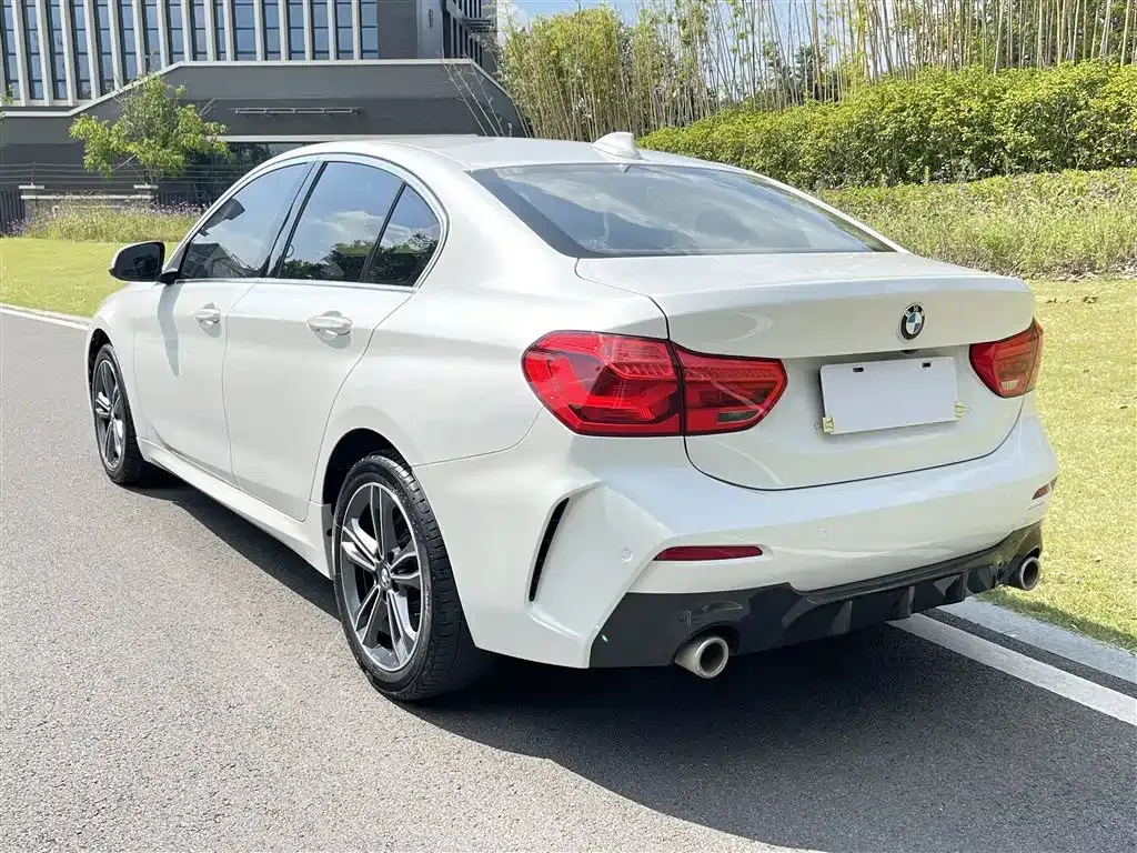 BMW 1 Series 2021 из CN, фото 5