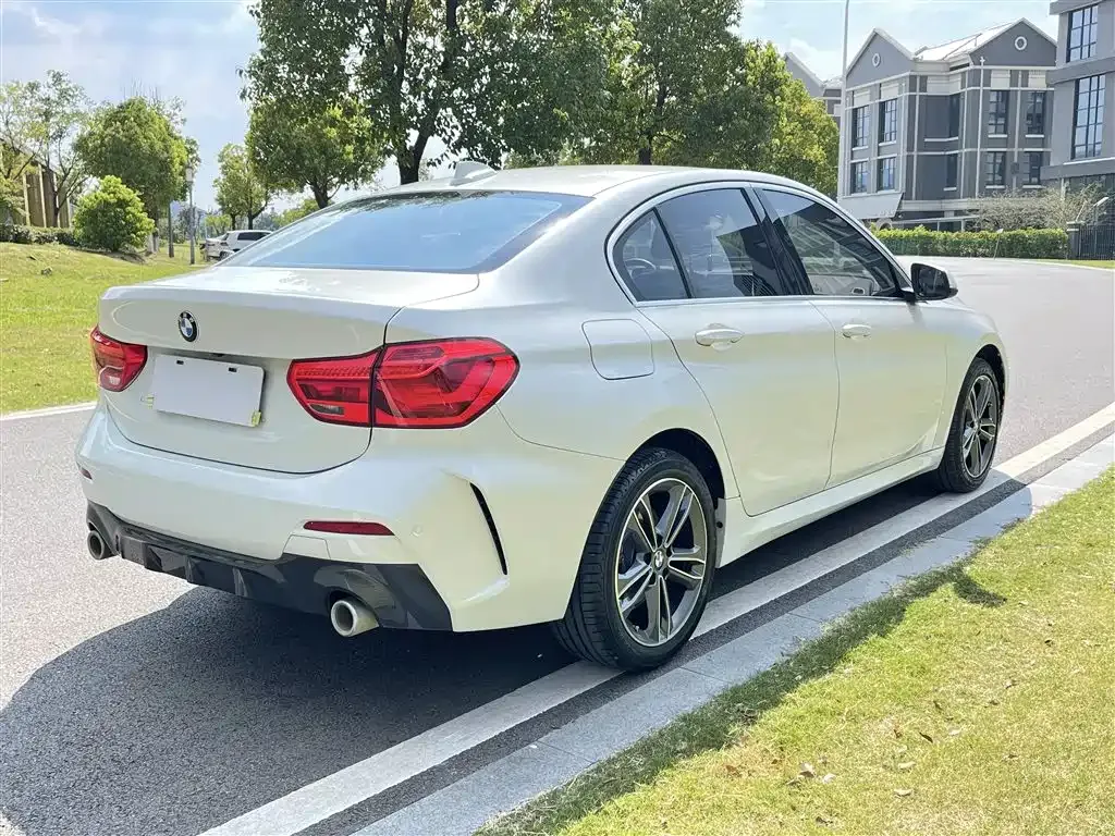 BMW 1 Series 2021 из CN, фото 7