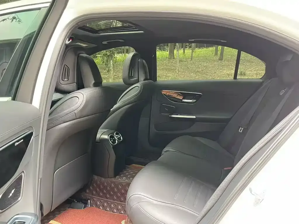 Mercedes-Benz C-Class 2023 из CN, фото 5