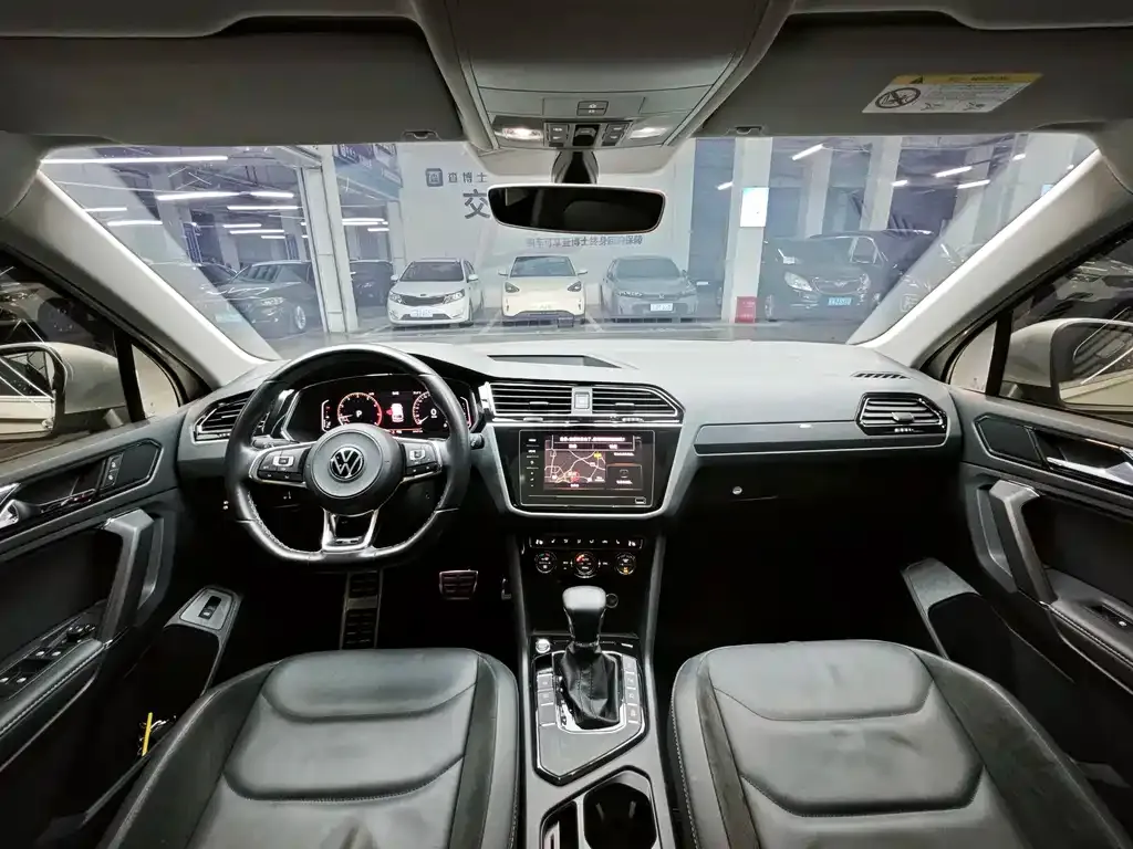 Volkswagen Tiguan L 2021 из CN, фото 4