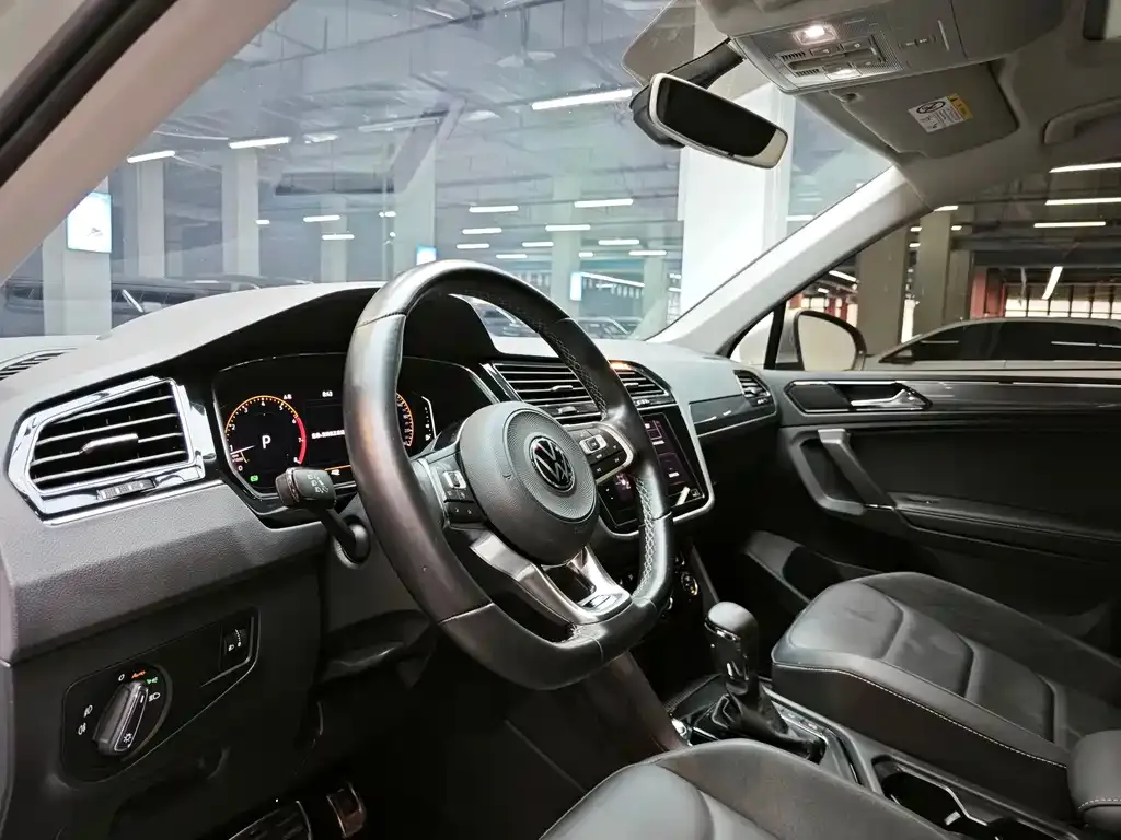 Volkswagen Tiguan L 2021 из CN, фото 7