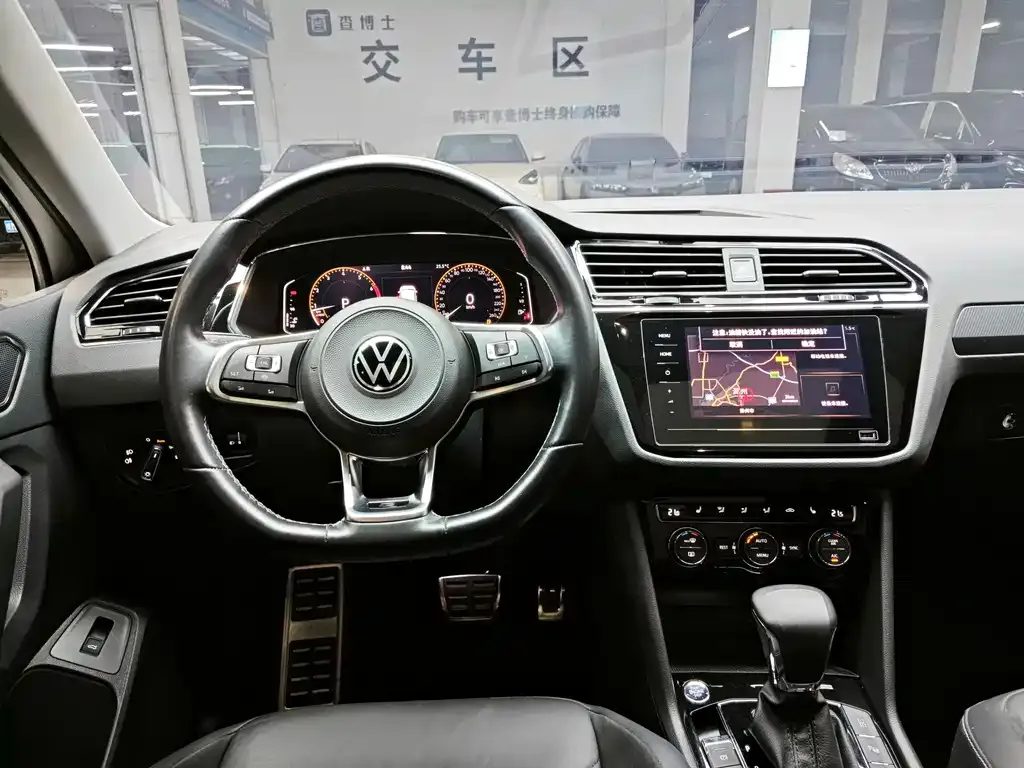 Volkswagen Tiguan L 2021 из CN, фото 8