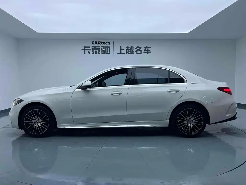 [object Object] C-Class 2022 из CN, фото 5