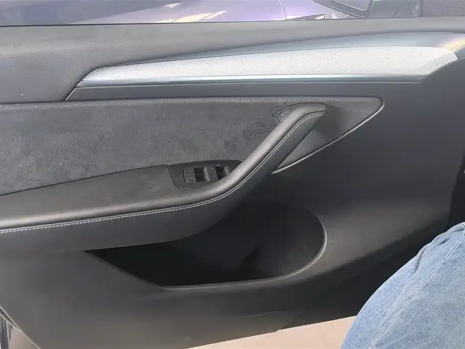 Tesla Model Y 2024 из CN, фото 7