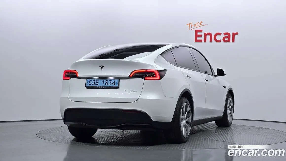 Tesla Model Y 2022 из KR, фото 2