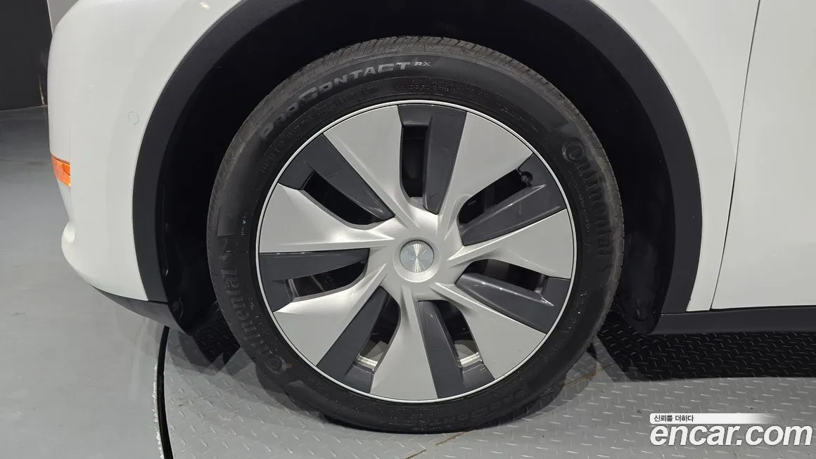 Tesla Model Y 2022 из KR, фото 5