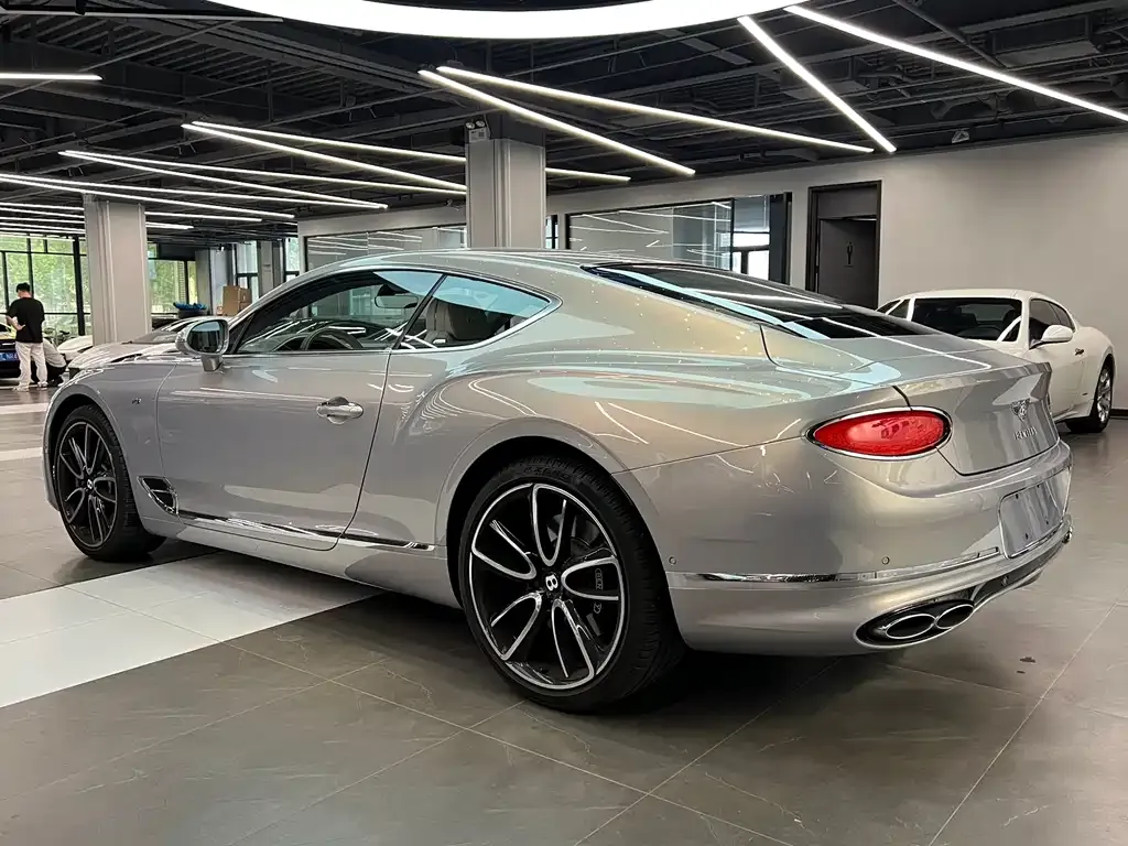Bentley Continental — фото 4