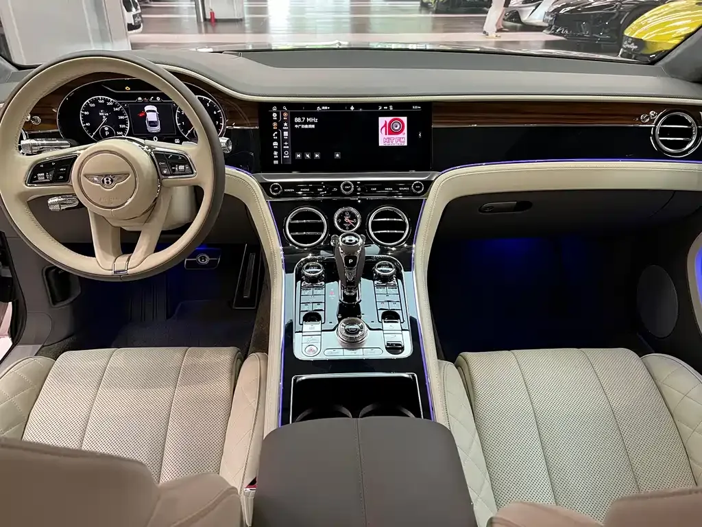 Bentley Continental — фото 9