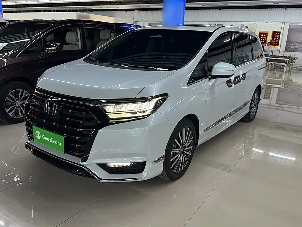 Honda Elysion 2024 из CN, фото 1
