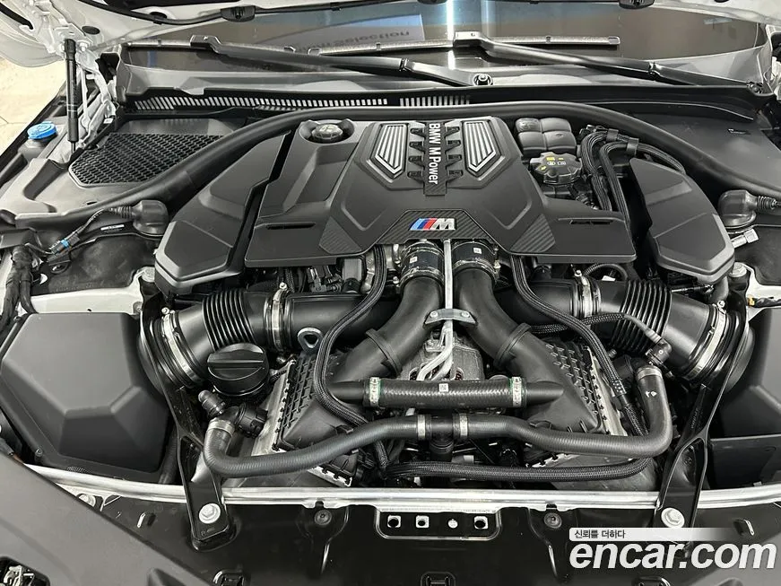 BMW M8 2025 из KR, фото 6
