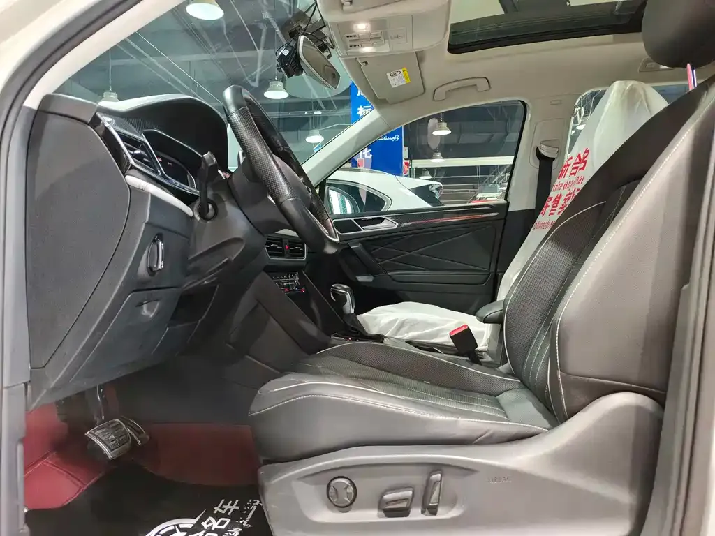 Volkswagen Tiguan L 2022 из CN, фото 4