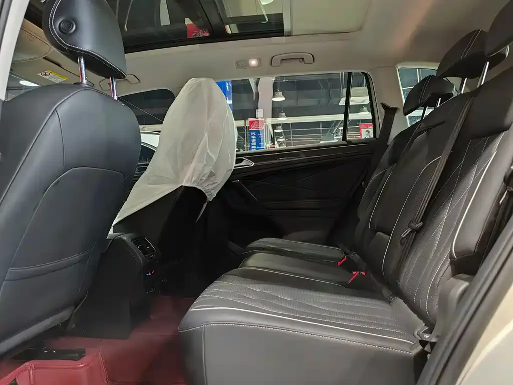 Volkswagen Tiguan L 2022 из CN, фото 6