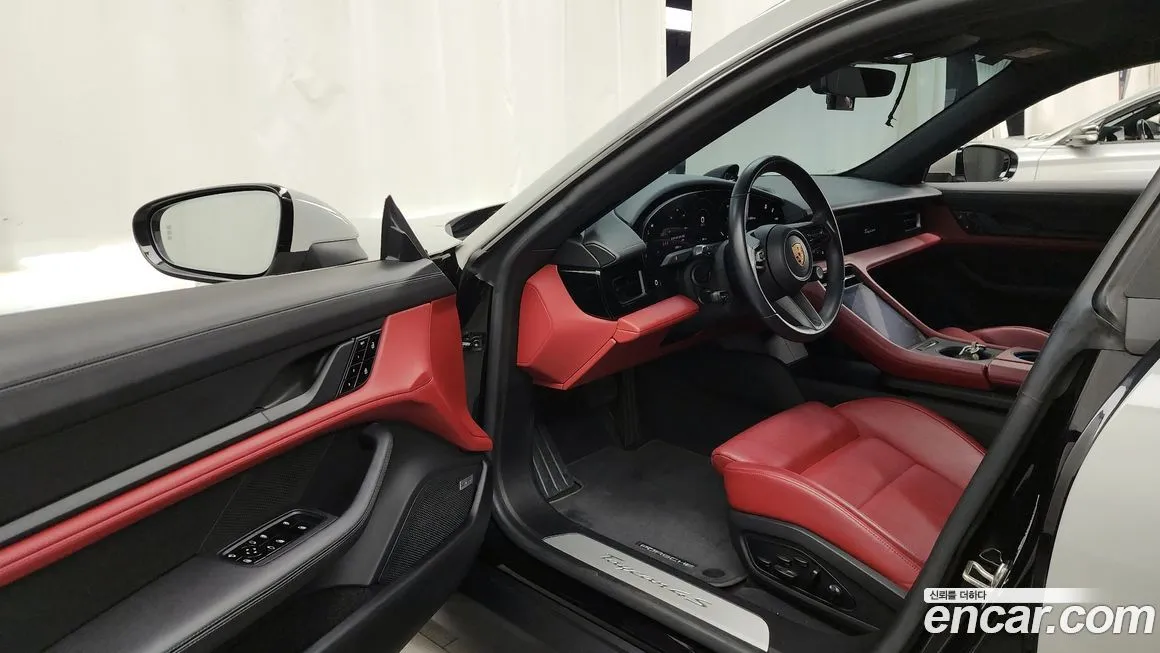 Porsche Taycan 2021 из KR, фото 10