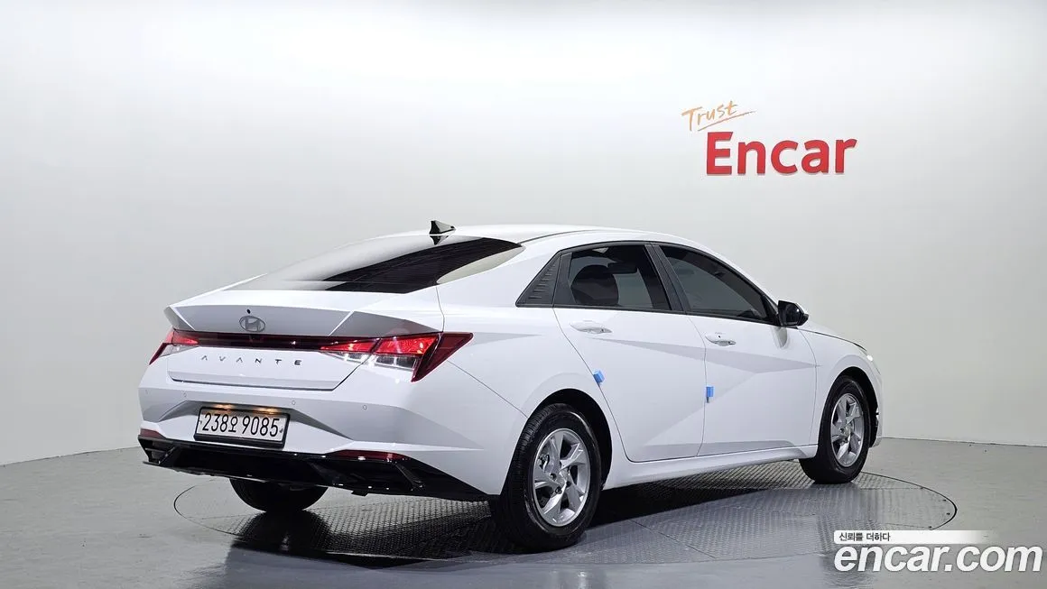 Hyundai AVANTE 2021 из KR, фото 2