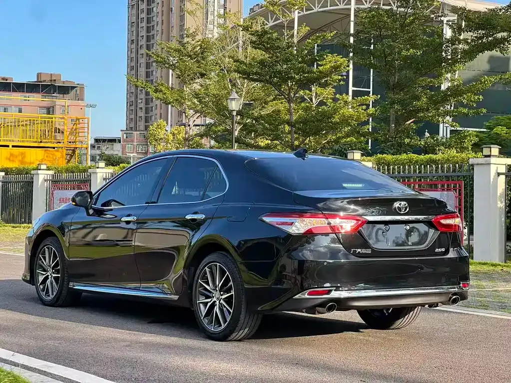 Toyota Camry 2023 из CN, фото 7