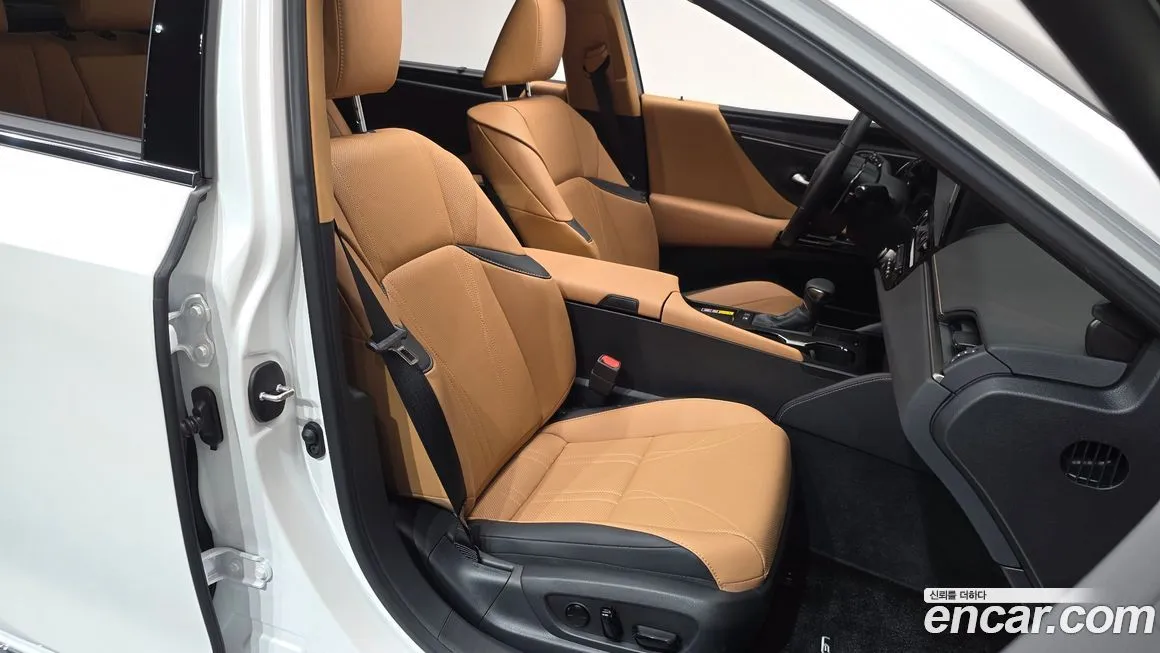 Lexus ES 2025 из KR, фото 10