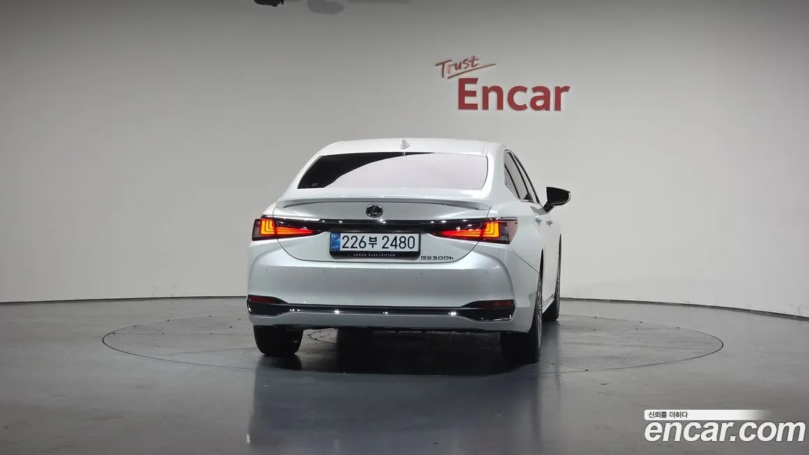 Lexus ES 2025 из KR, фото 4