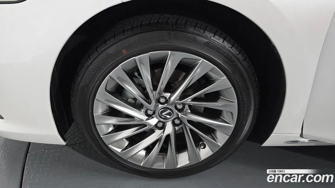 Lexus ES 2025 из KR, фото 5