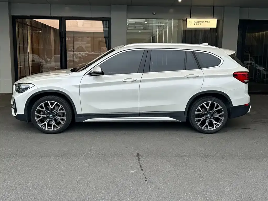 BMW X1 2022 из CN, фото 2