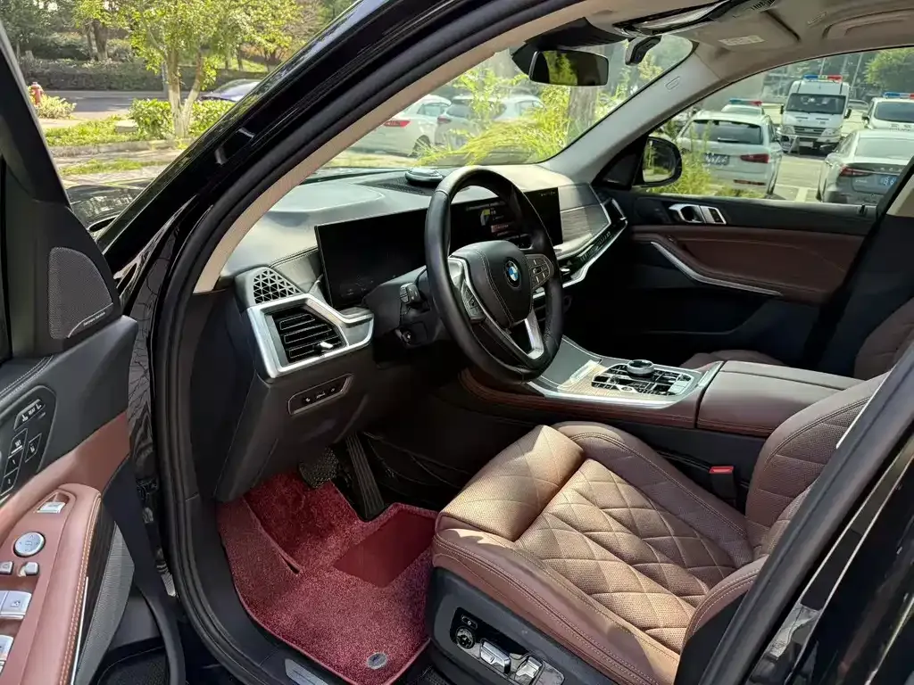 BMW X7 2023 из CN, фото 6