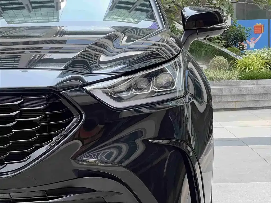 Toyota Crown Kluger 2025 из CN, фото 10