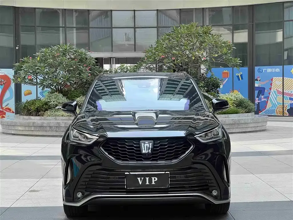 Toyota Crown Kluger 2025 из CN, фото 2