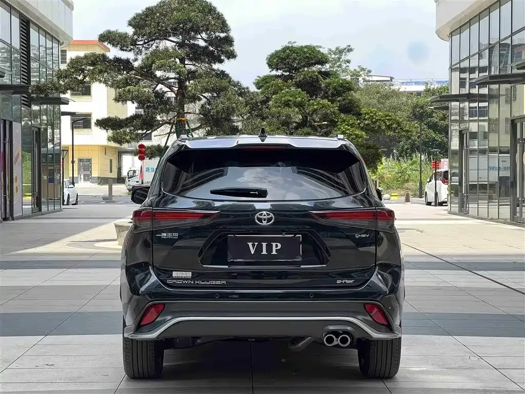 Toyota Crown Kluger 2025 из CN, фото 4