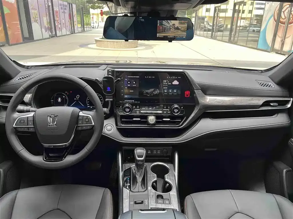 Toyota Crown Kluger 2025 из CN, фото 9