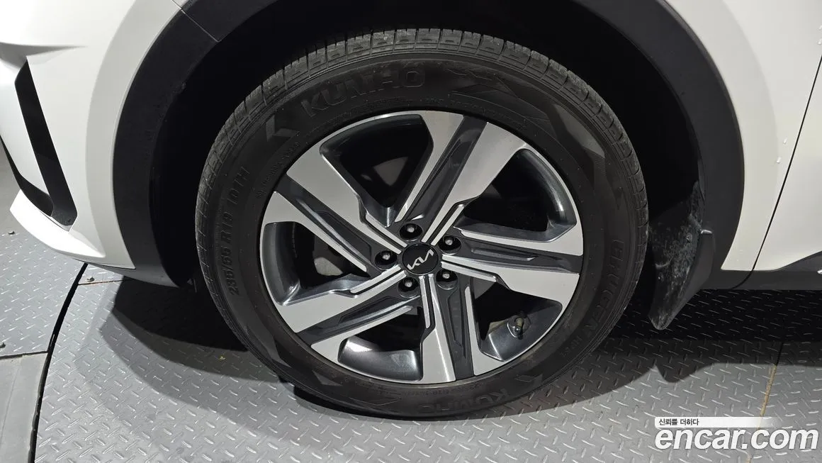 Kia Sorento — фото 5