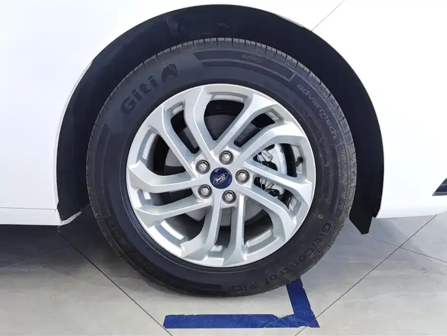 Ford Mondeo 2025 из CN, фото 6