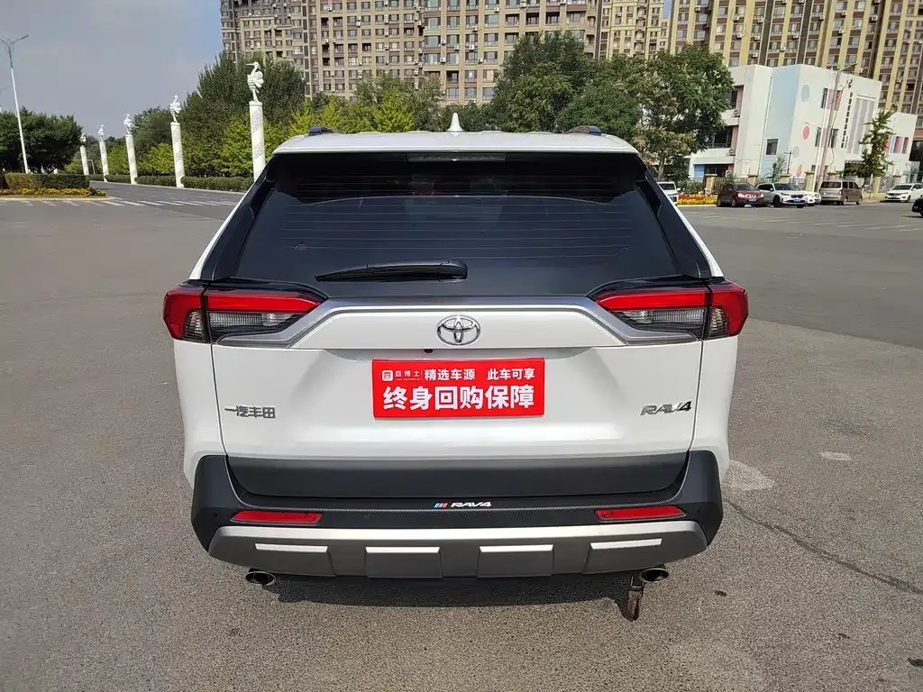 Toyota RAV4 2025 из CN, фото 4