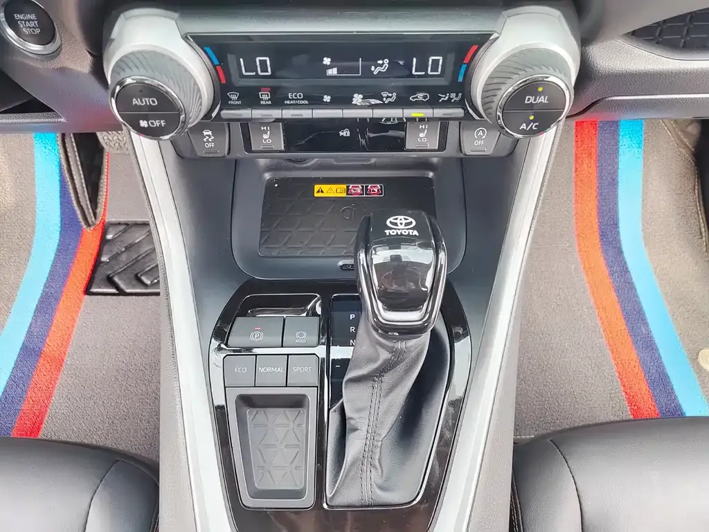 Toyota RAV4 2025 из CN, фото 7