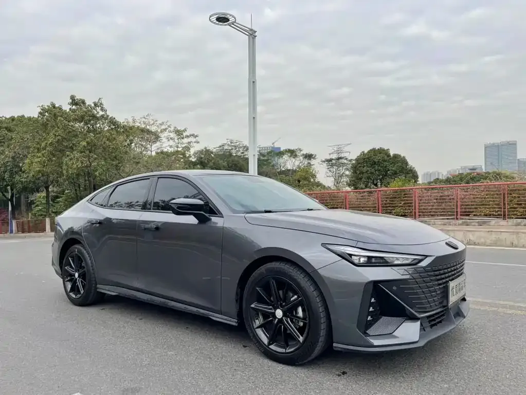 Changan UNI-V 2023 из CN, фото 3