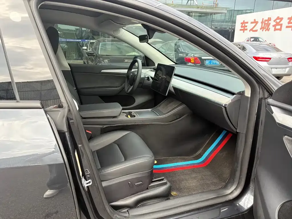 Tesla Model Y 2024 из CN, фото 10
