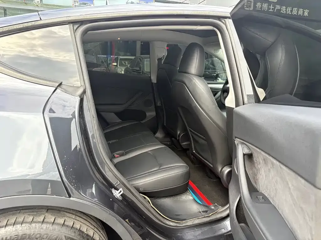 Tesla Model Y 2024 из CN, фото 9