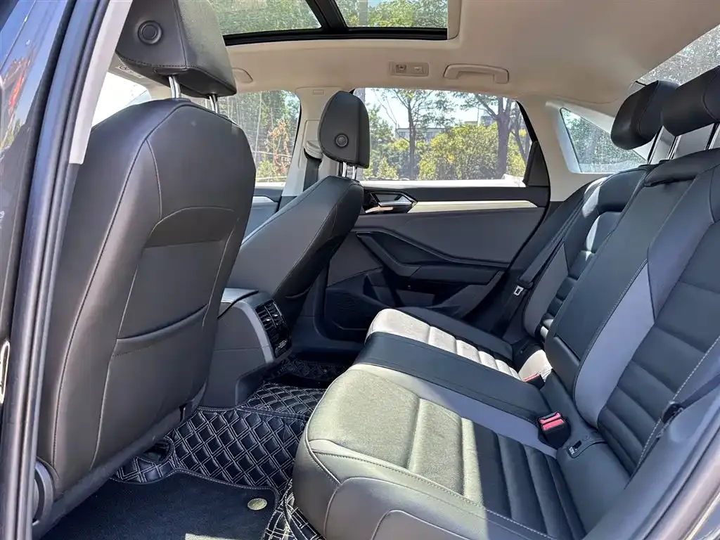 Volkswagen Sagitar 2022 из CN, фото 6
