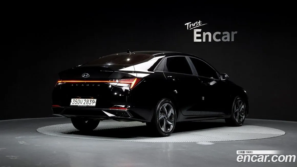 Hyundai AVANTE — фото 2