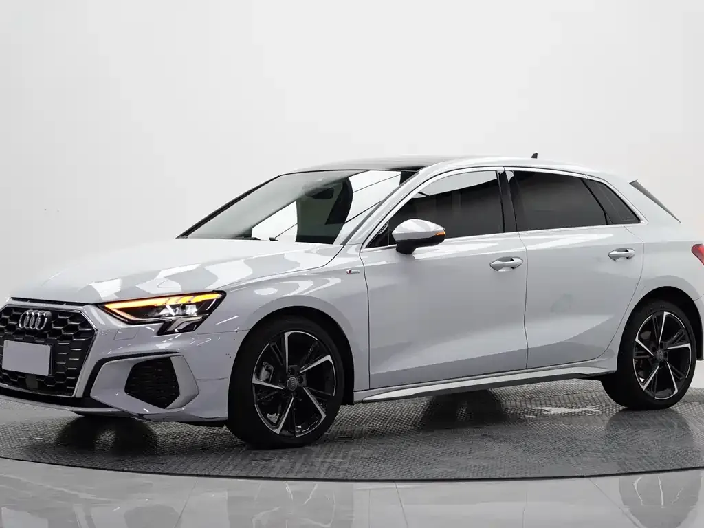 Audi A3 2021 из CN, фото 1