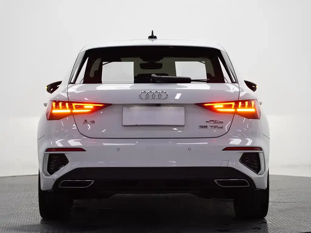 Audi A3 2021 из CN, фото 4