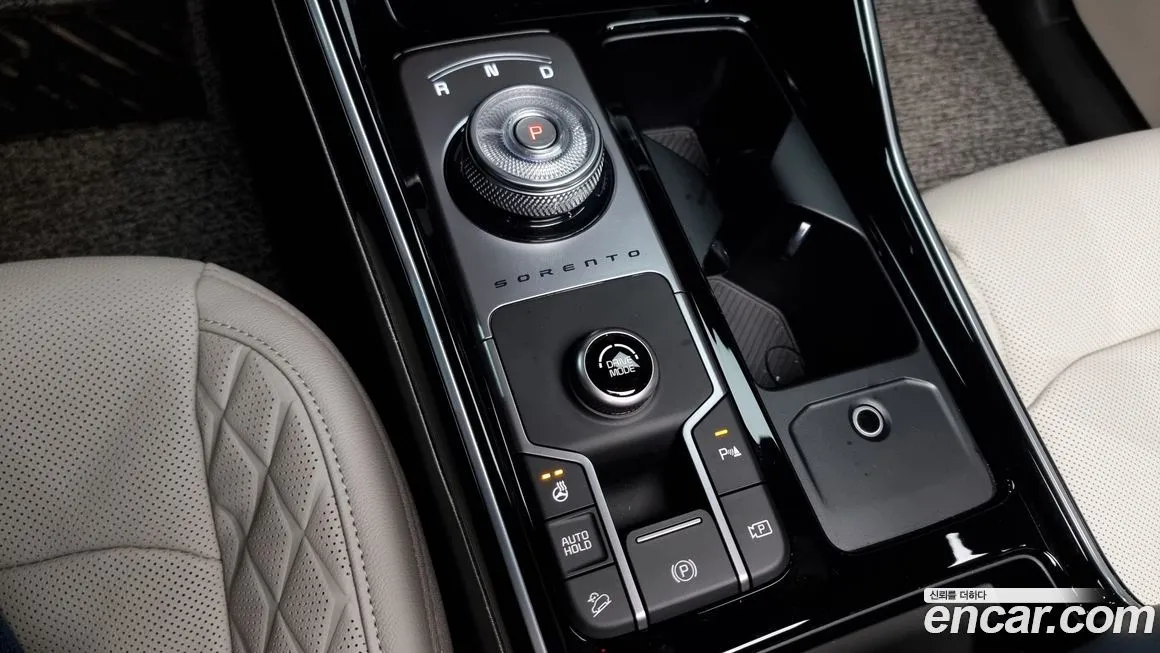 Kia Sorento — фото 9