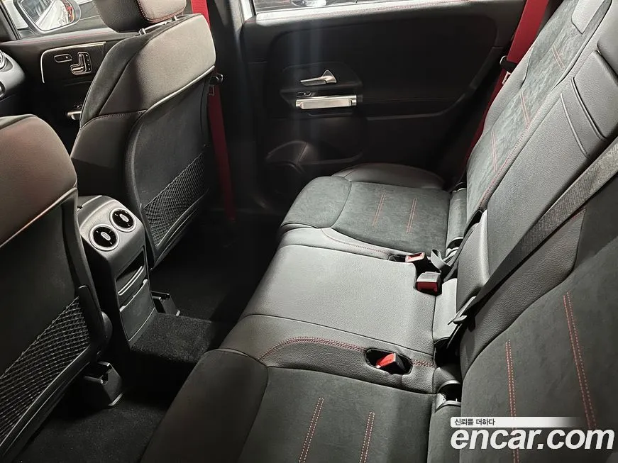 Mercedes-Benz GLB-Class 2024 из KR, фото 8