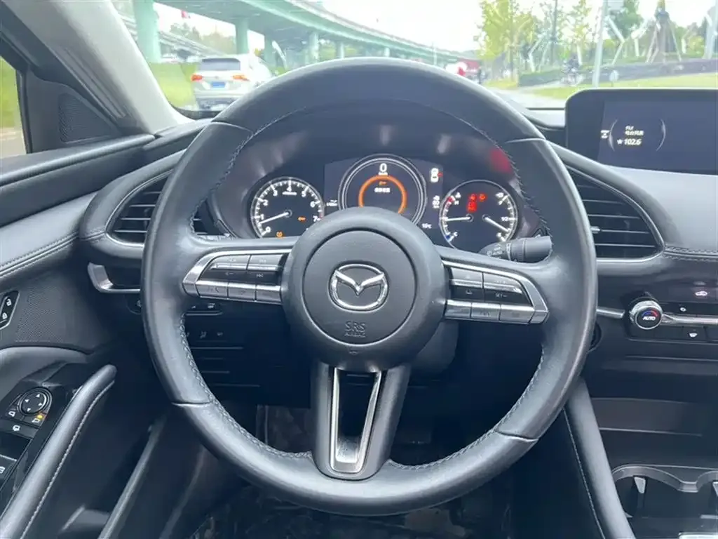 Mazda 3 Axela 2022 из CN, фото 3