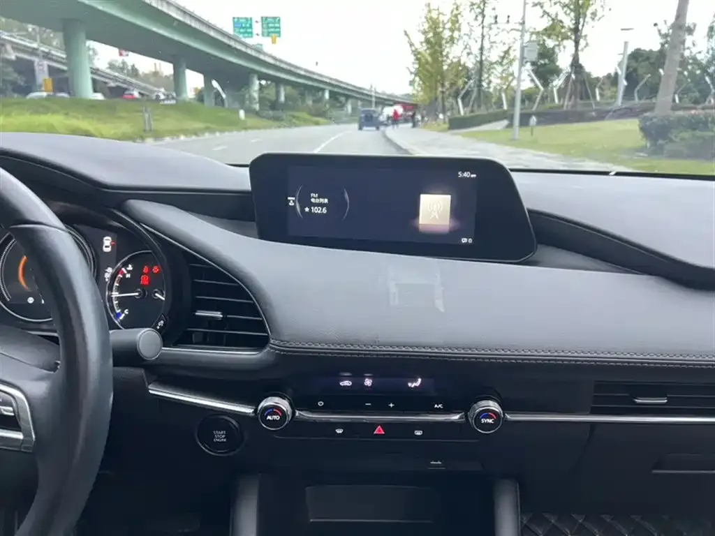 Mazda 3 Axela 2022 из CN, фото 6