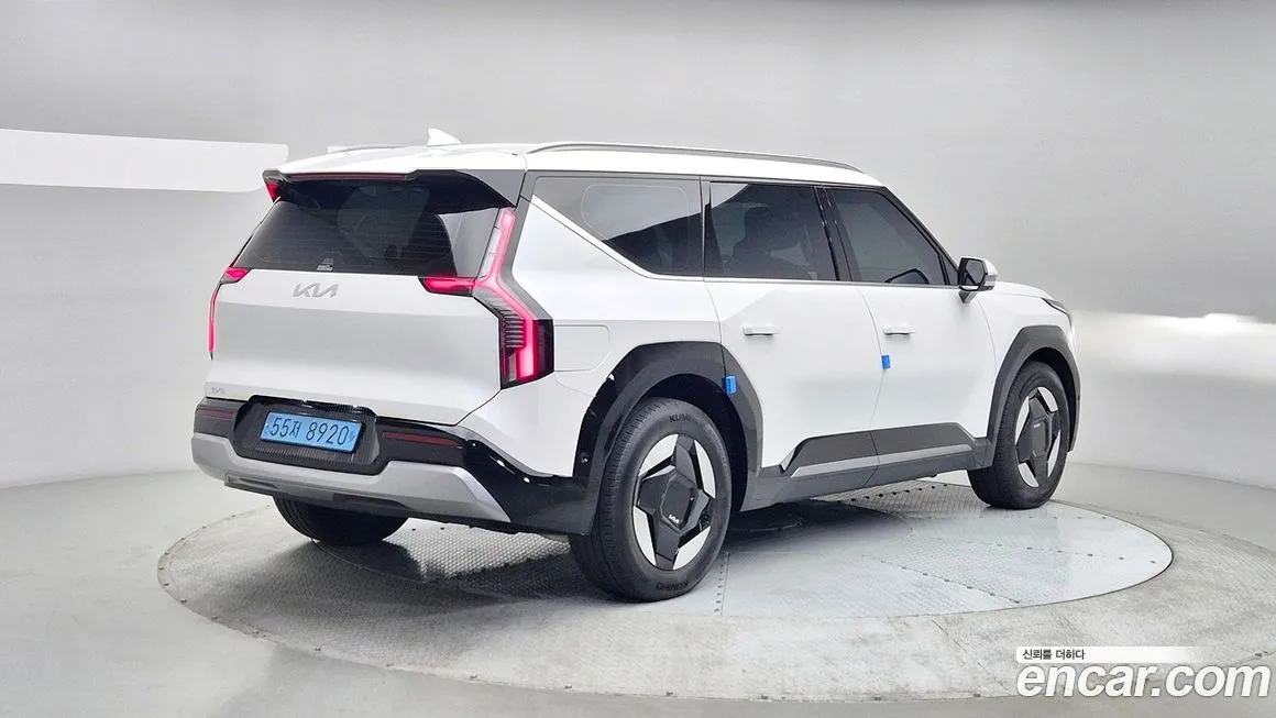 Kia EV9 2024 из KR, фото 2