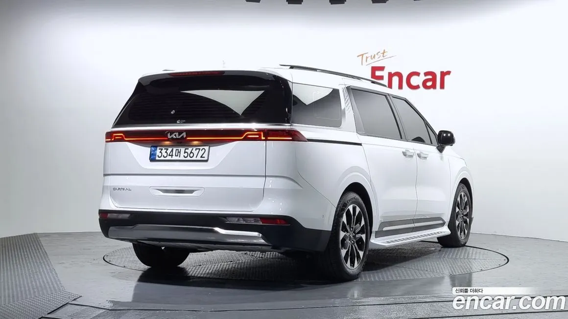 Kia Carnival — фото 2